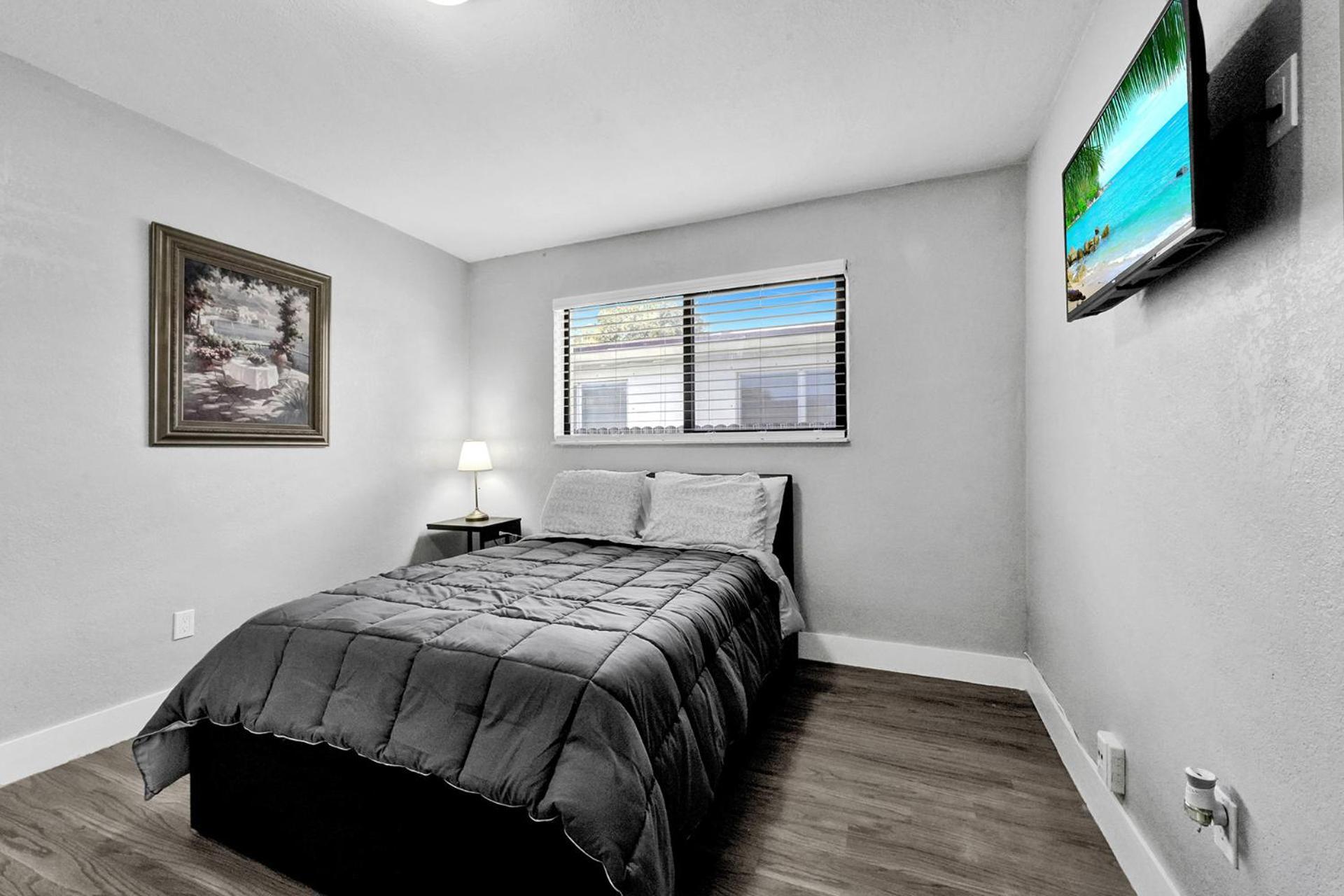 Newly Renovated/Near Sunny Isles Beach/Fre-Parking North Miami Beach Bagian luar foto